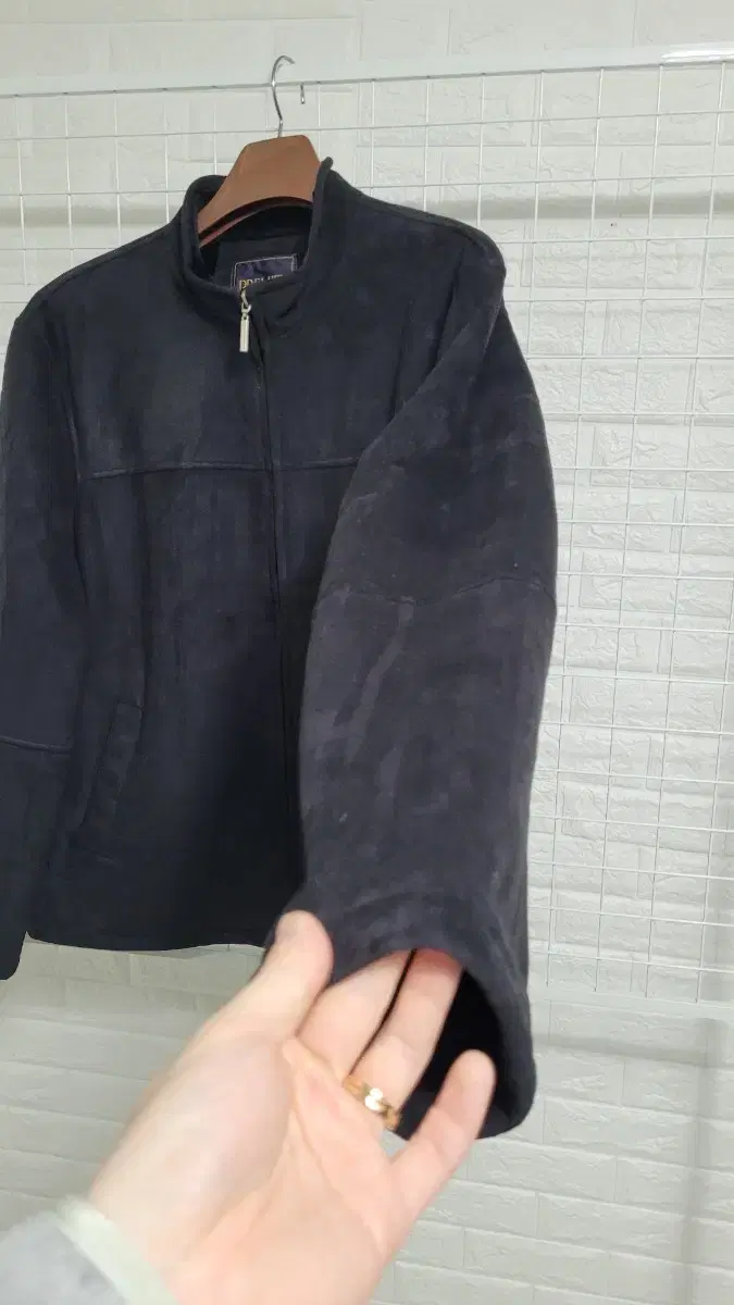 thumbnail-4
